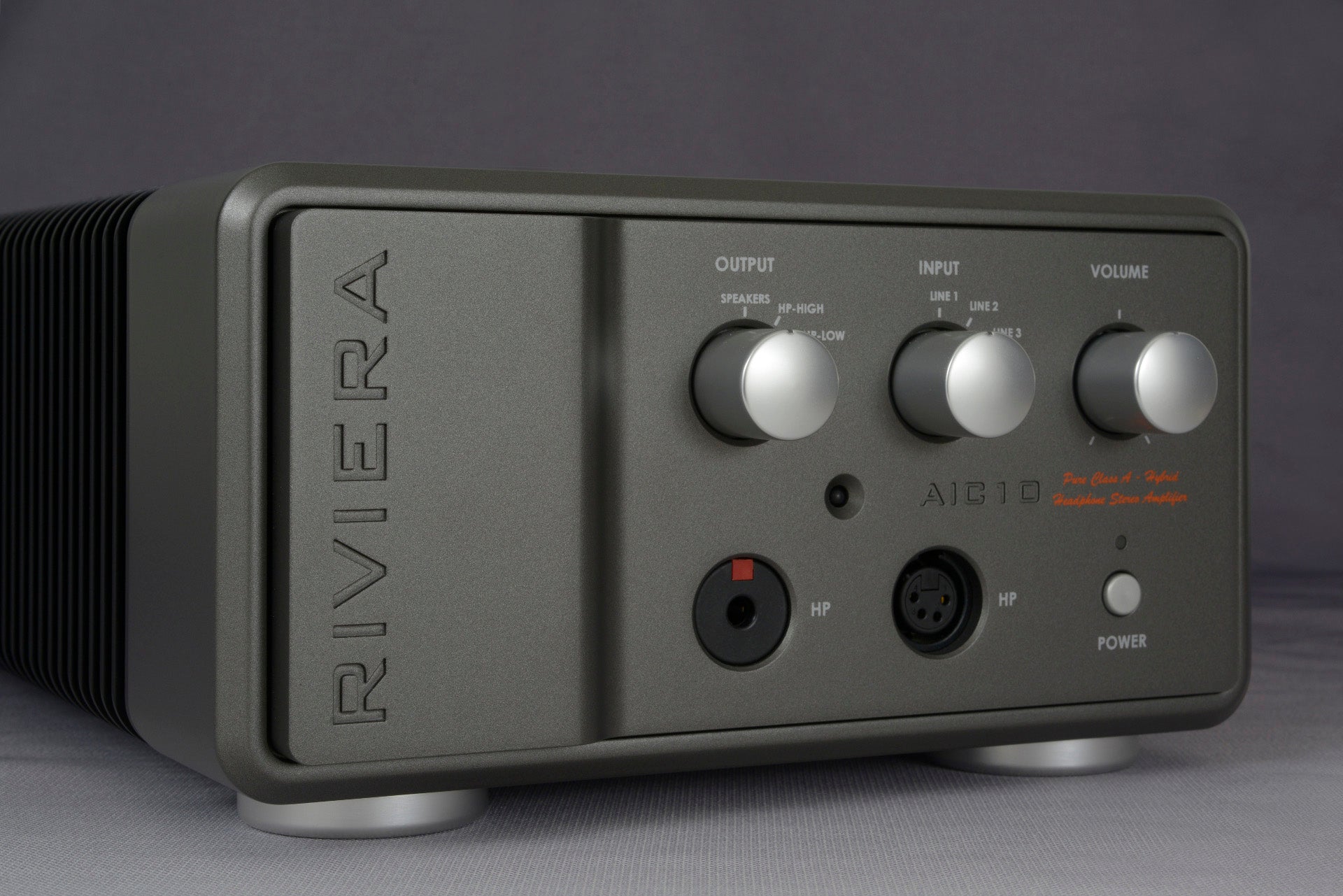 AIC-10 Bal 10W Class A Integrated W/Headphone Output
