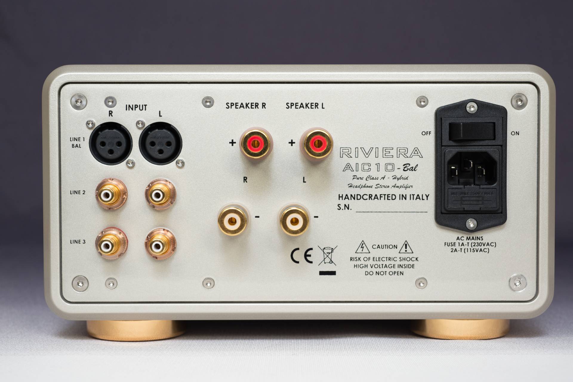 AIC-10 Bal 10W Class A Integrated W/Headphone Output