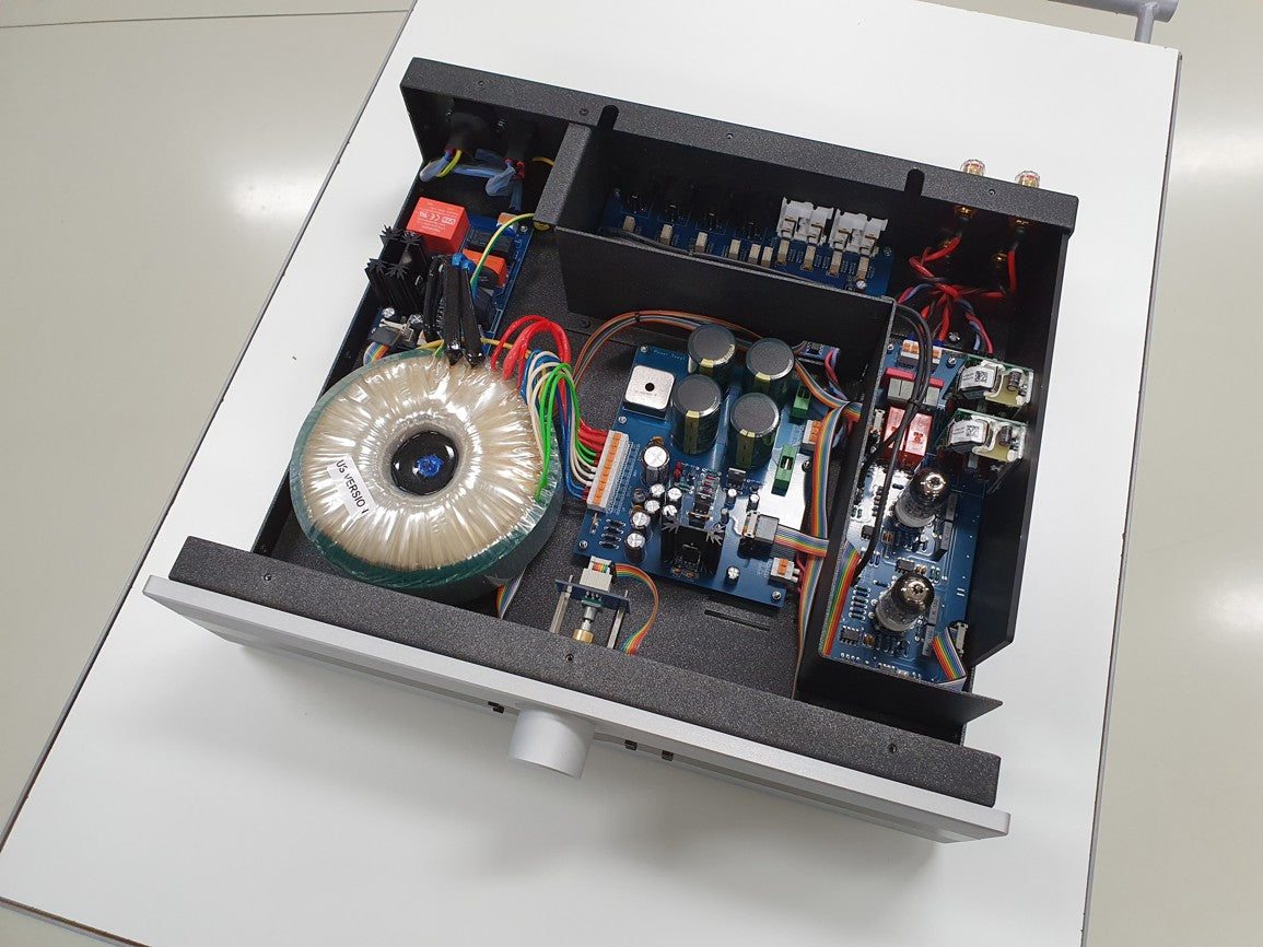 Canor Audio AI 2.10 Hybrid Tube/Class D Integrated Amplifier