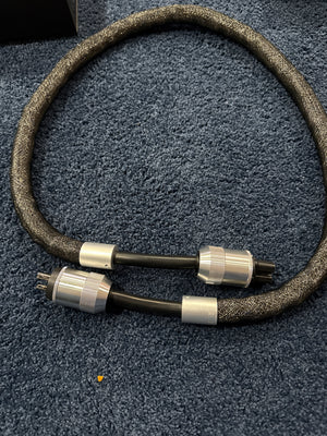 Pre-Owned Inakustik 2404 1.5M 15 Amp Power Cable