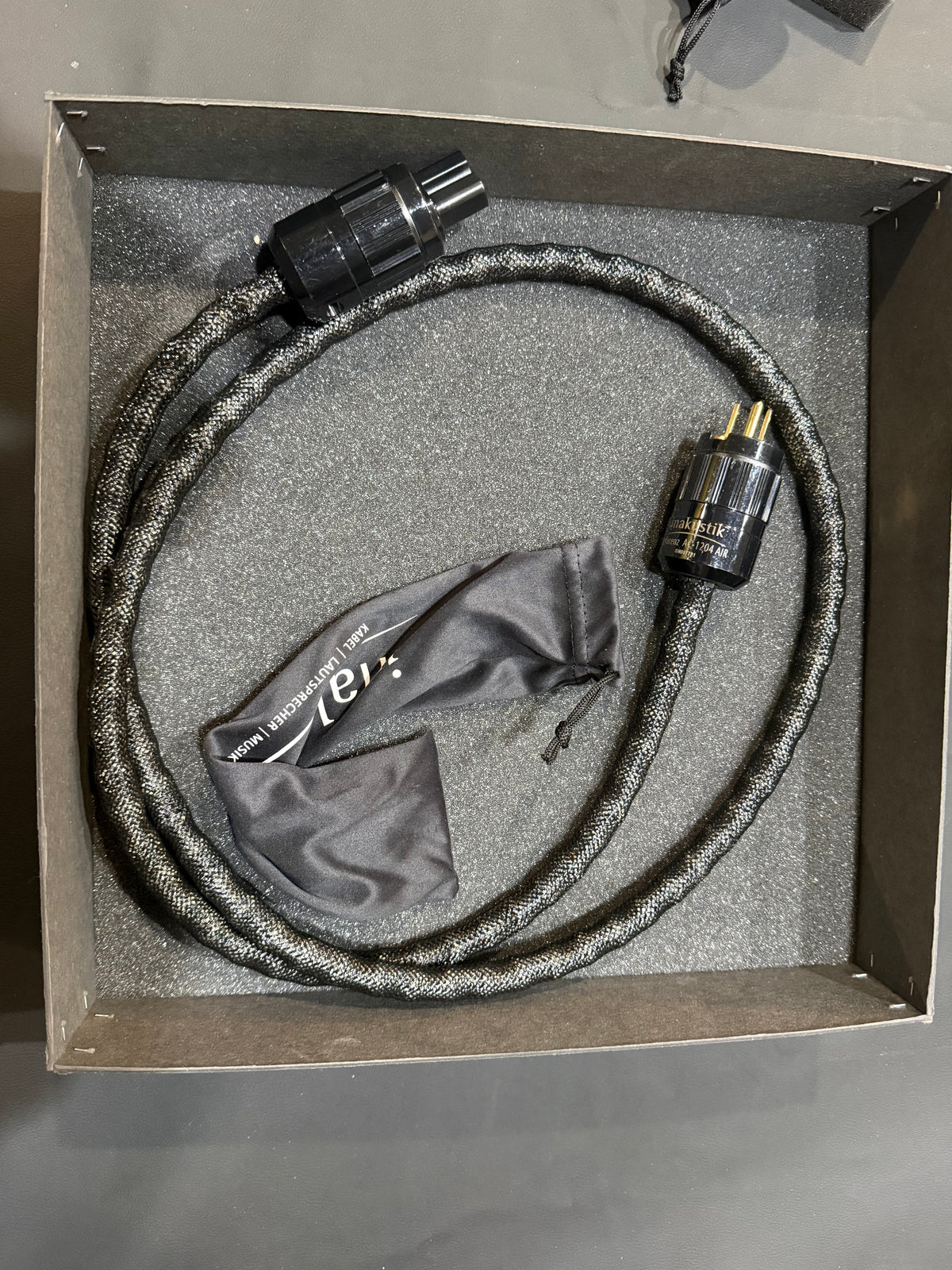 Pre-Owned - Inakustik Reference AC-1204 MKII 1.5M 15 Amp Power Cord