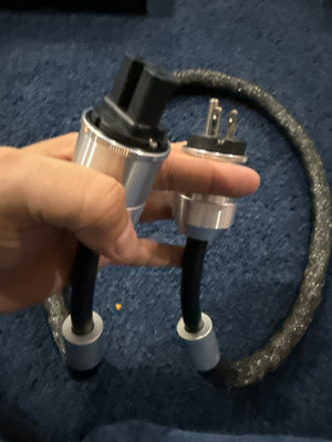 Pre-Owned Inakustik 2404 1.5M 15 Amp Power Cable